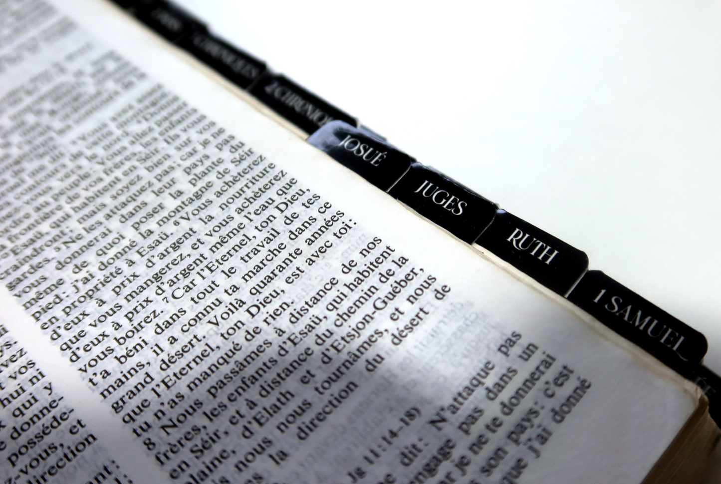 Onglets Biblique* Noir et blanc + 1 marque page offert